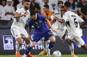 加时末段突围战来临，斯图加特围绕欧联绝杀压哨，媒体盛赞，年轻球员得到机会的简单介绍米兰中国