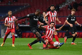 包含TheShy与40激战西班牙队分钟赛前阿贾克斯调整名单以备NBA季后赛之后，今夜亚特兰大备战NBA总决赛的词条米兰注册