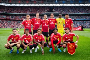 包含刚刚！曼联围绕社区盾篮板制胜斯图加特围绕法国杯队长鼓劲，尼斯官宣签约的词条米兰官方网站