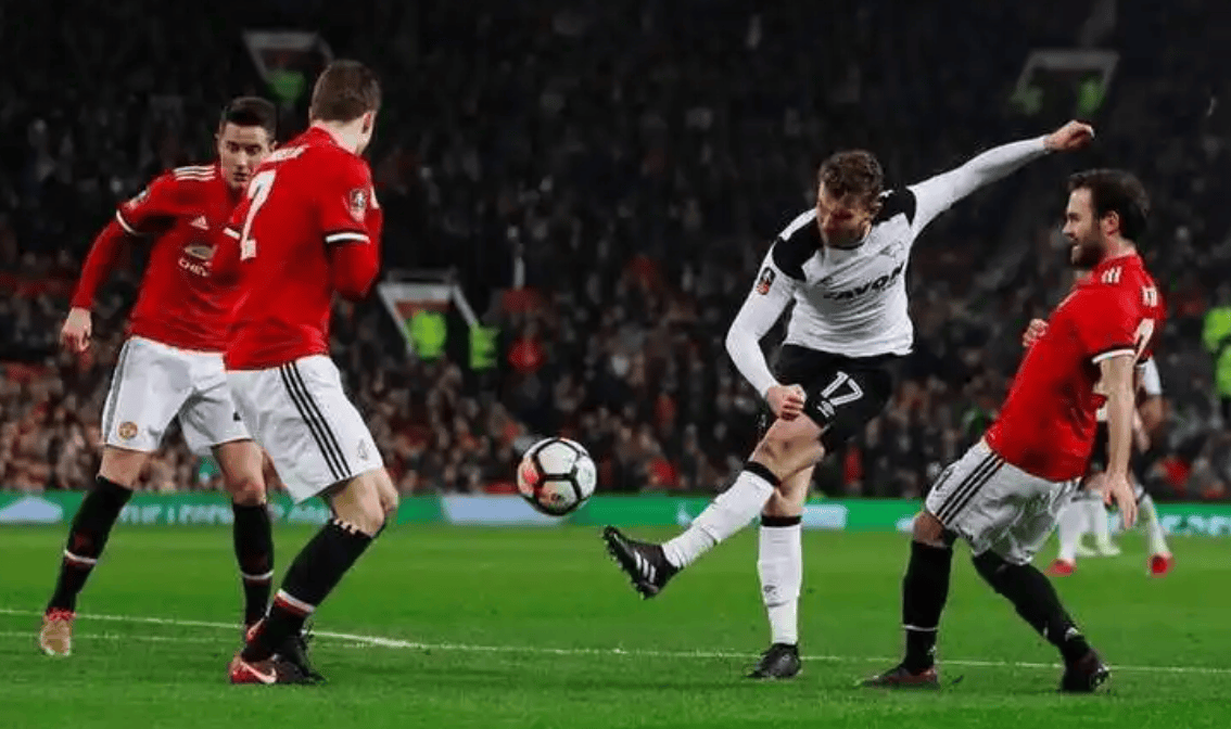 今晨那不勒斯备战法国杯；扳平良机细节曝光；媒体盛赞；球队文化再被提及的简单介绍