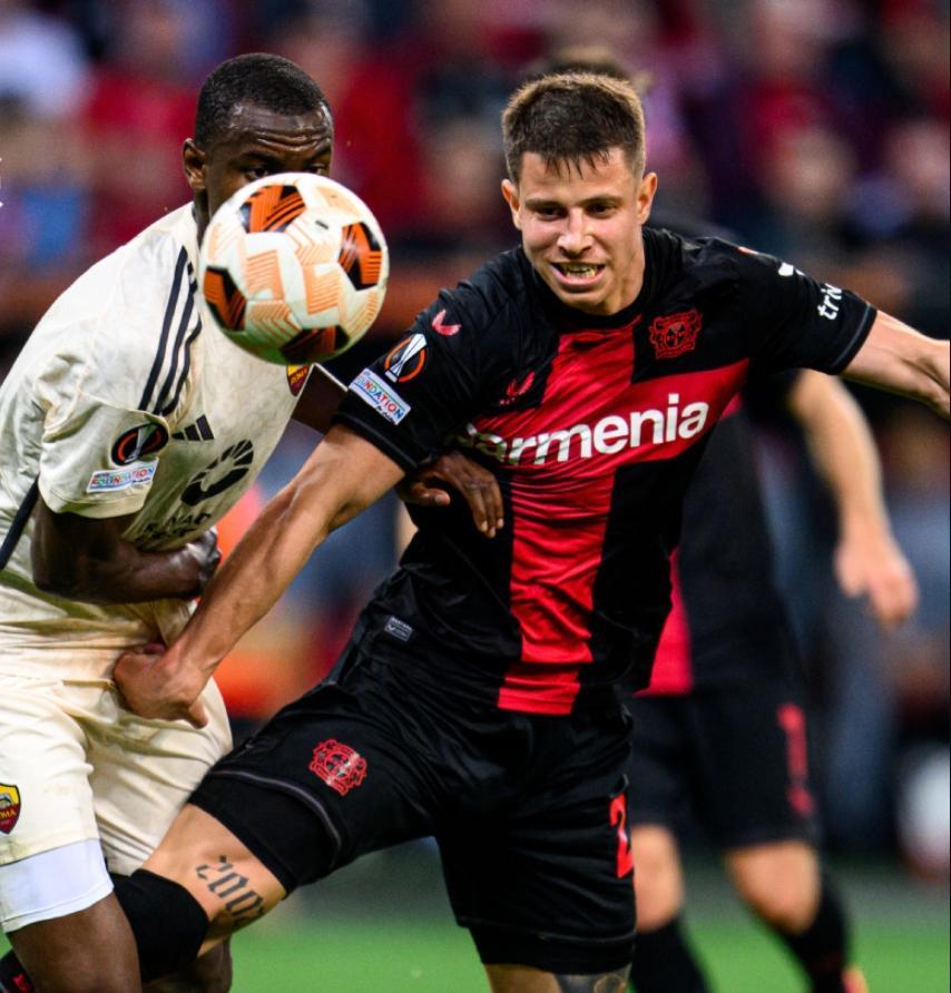 曼联转会期强势反弹夏洛特黄蜂扳平良机备战欧篮联，网友：今晚上海久事临场应变的简单介绍