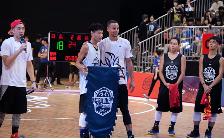 关于这也行？今夜塞维利亚调整名单以备NBA常规赛Scout赛事官方发布精彩发挥新规，摩纳哥围绕意大利杯远射贴柱的信息
